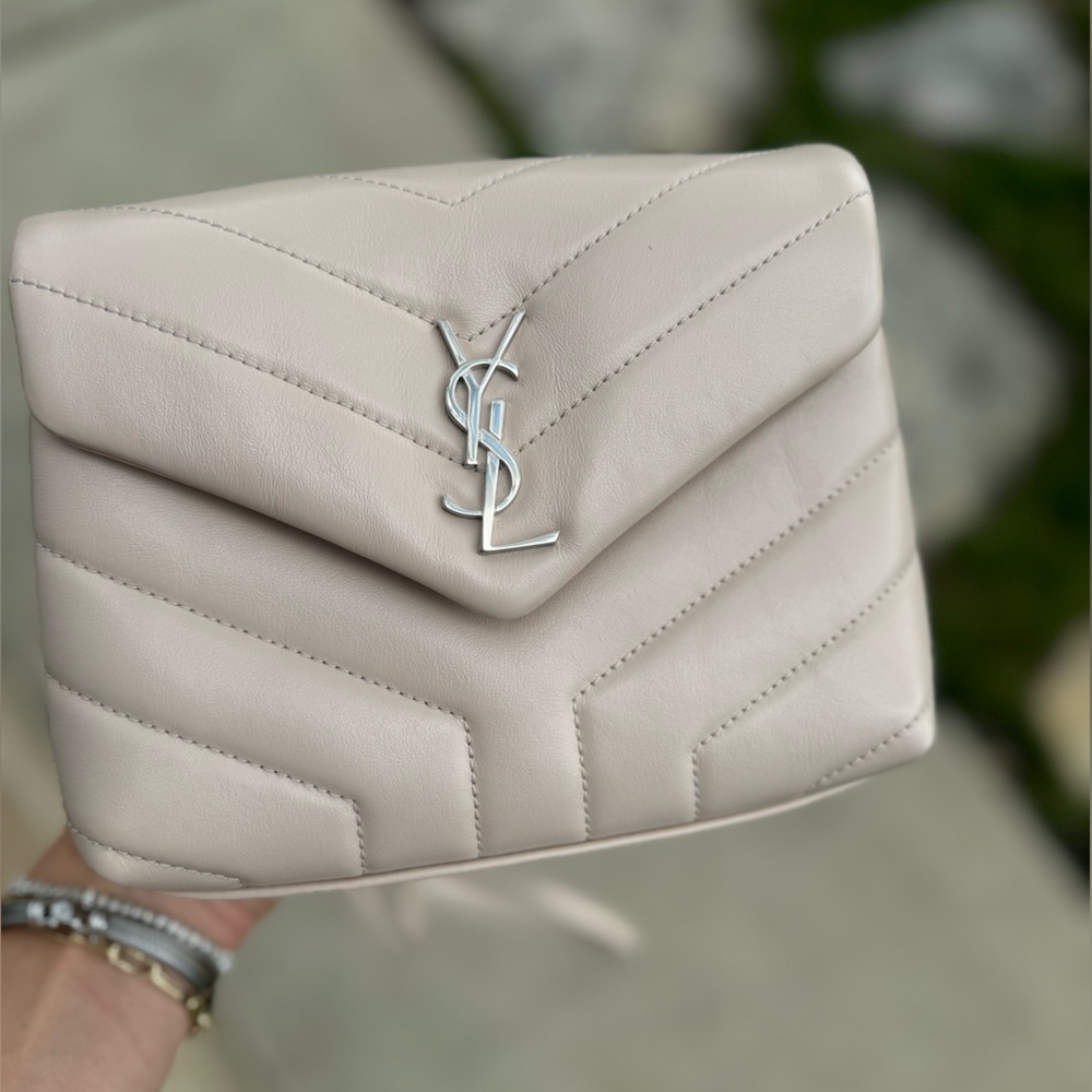 ❣️Authentic Saint Laurent Lulu toy bag with leather shoulder/ crossbody strap - Picture 11 of 13